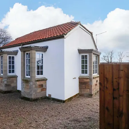 Holiday home Little Acorn